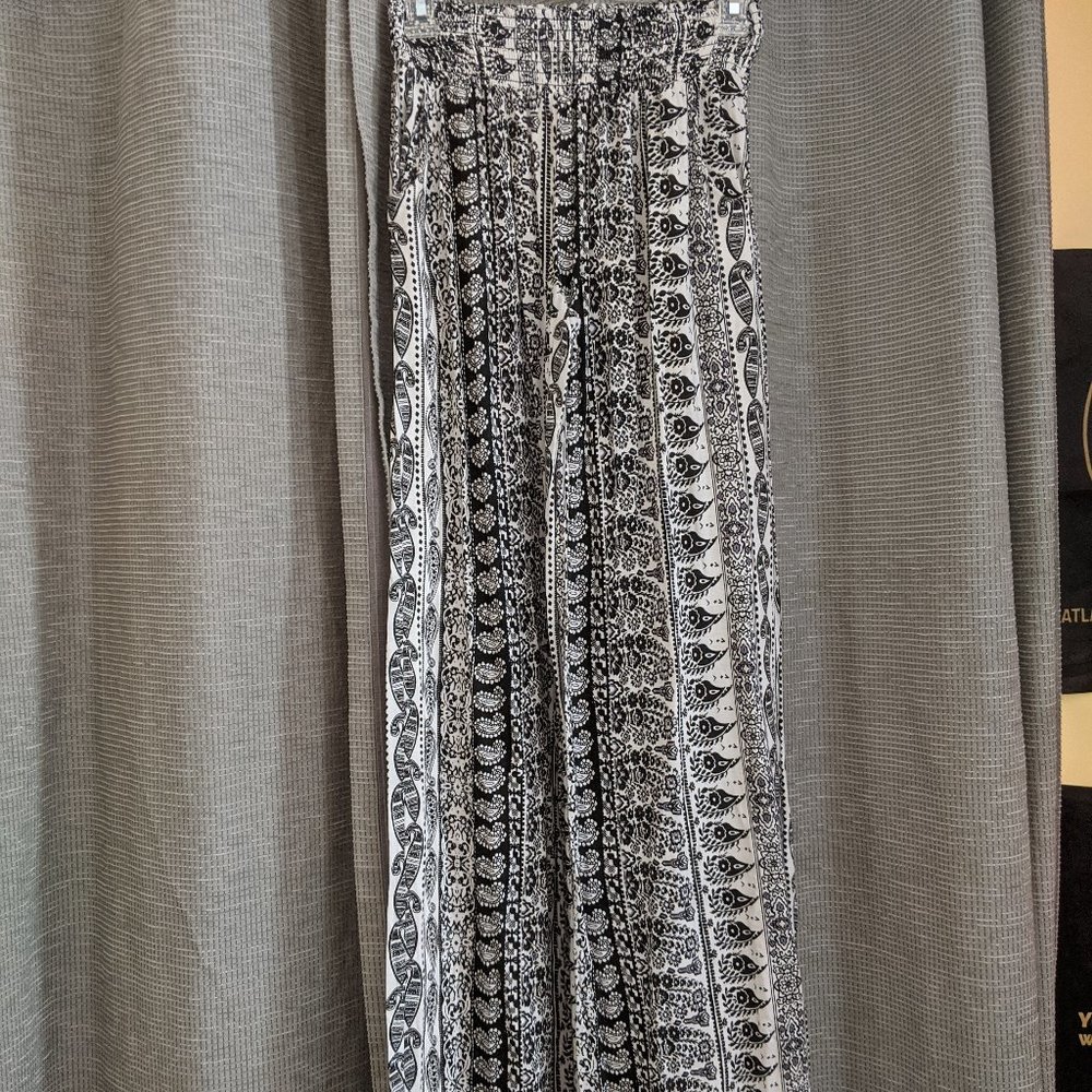 Black Stretchy Paisley Print Pants
